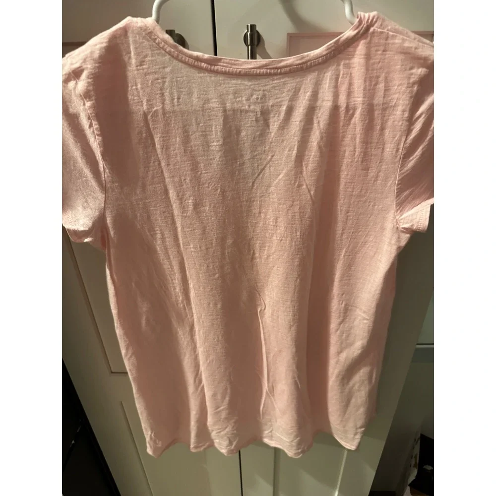 Lilly Pulitzer Pink V Neck T Shirt Tee Made In Peru XS‎